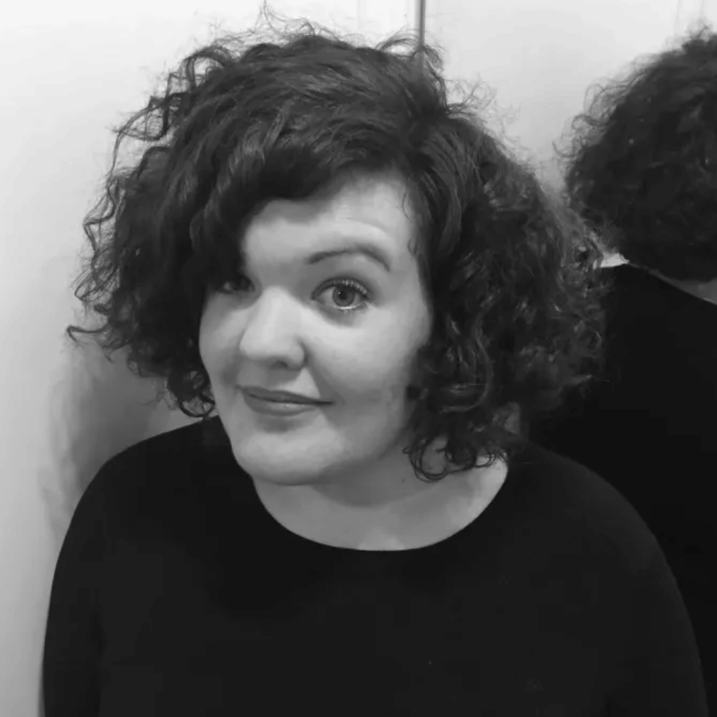 Sarah Parsonage is from One Question